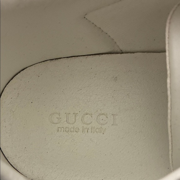 Gucci Women's White Sneakers with Red and Green Stripes - Picture 5 of 5